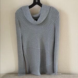 White House Black Market Gray Metallic Ribbed Women's Sweater L
